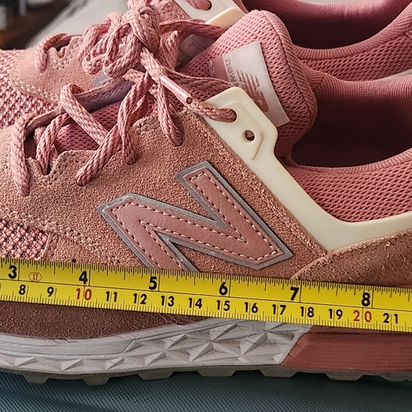 New Balance Pink 10 - Picture 5 of 8